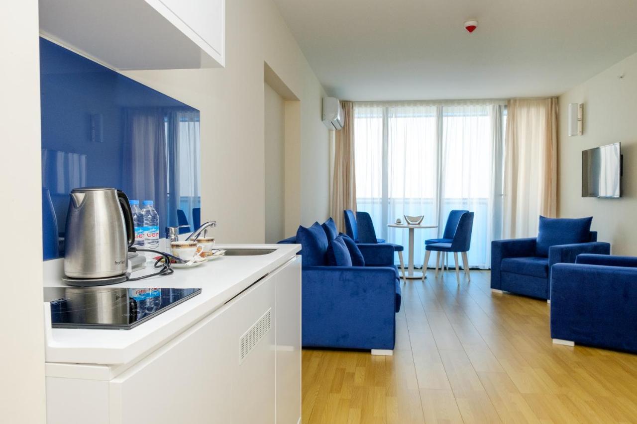 Manco Apartments Батуми Экстерьер фото