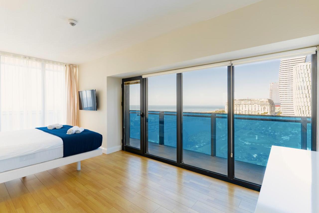 Manco Apartments Батуми Экстерьер фото