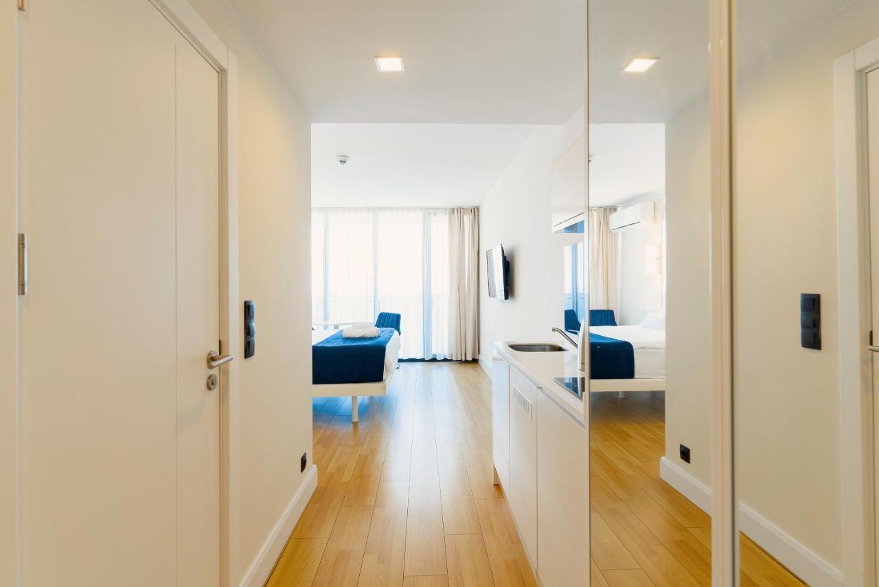 Manco Apartments Батуми Экстерьер фото