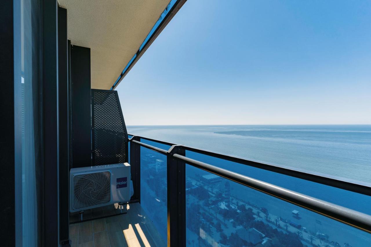 Manco Apartments Батуми Экстерьер фото