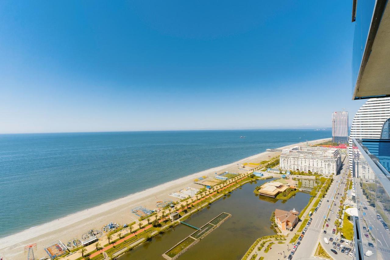 Manco Apartments Батуми Экстерьер фото