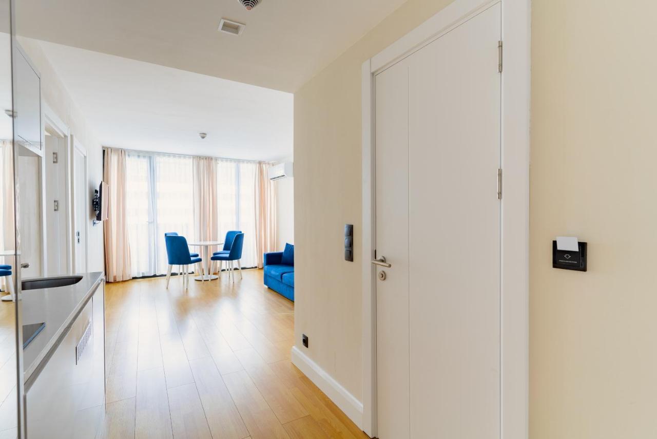 Manco Apartments Батуми Экстерьер фото