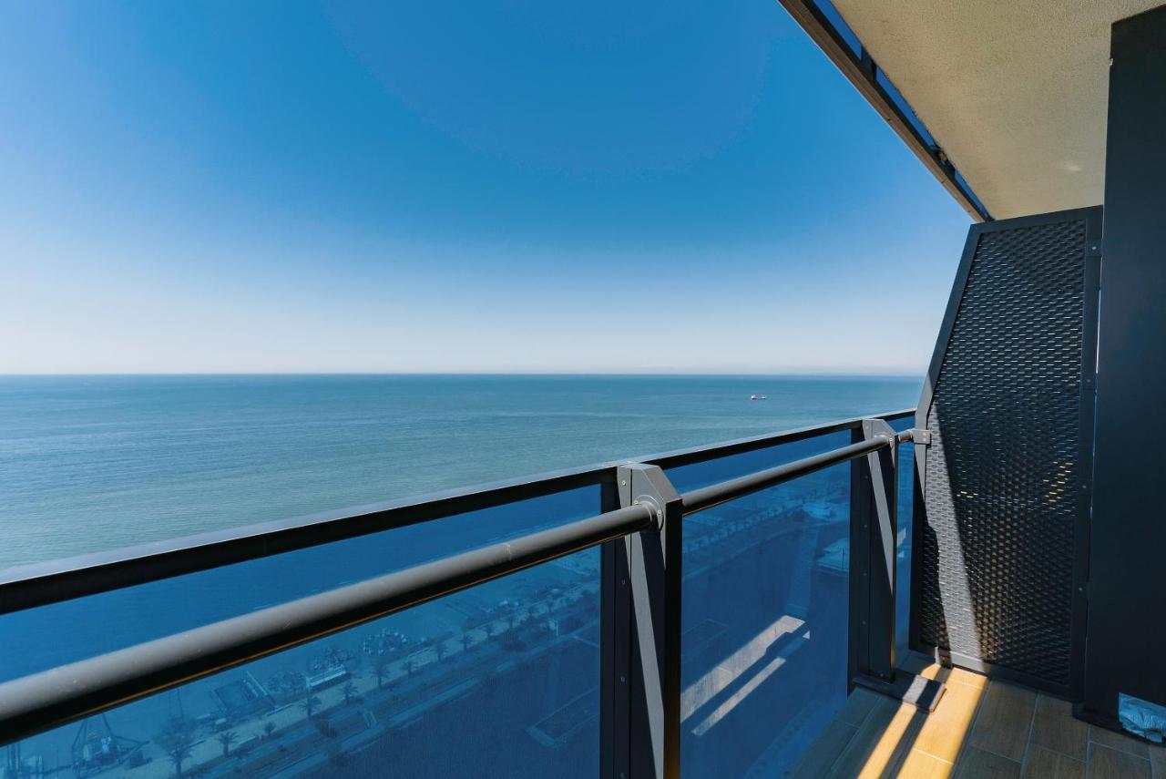Manco Apartments Батуми Экстерьер фото
