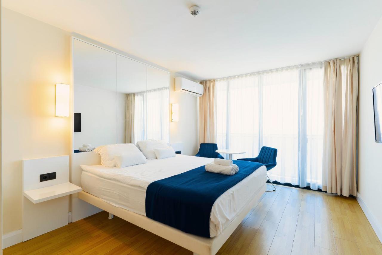 Manco Apartments Батуми Экстерьер фото