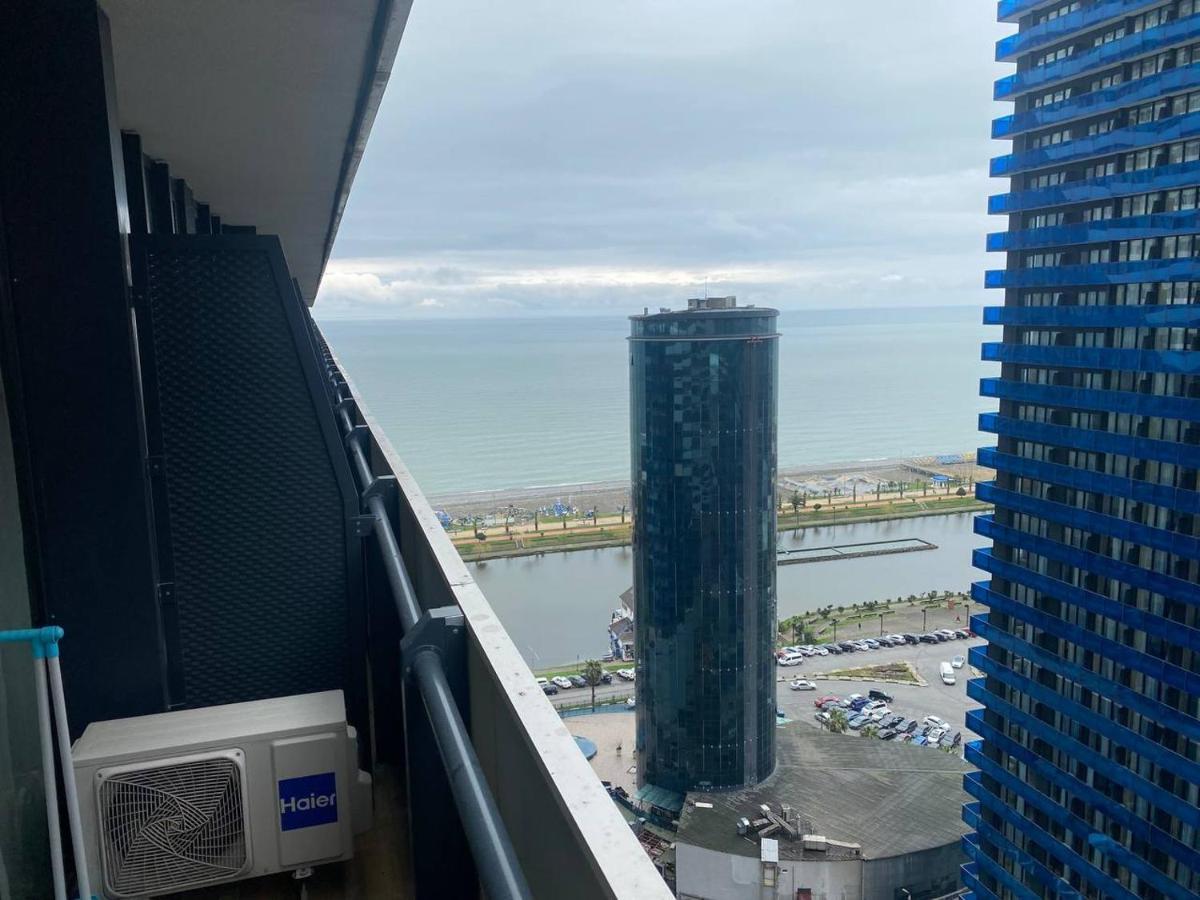 Manco Apartments Батуми Экстерьер фото
