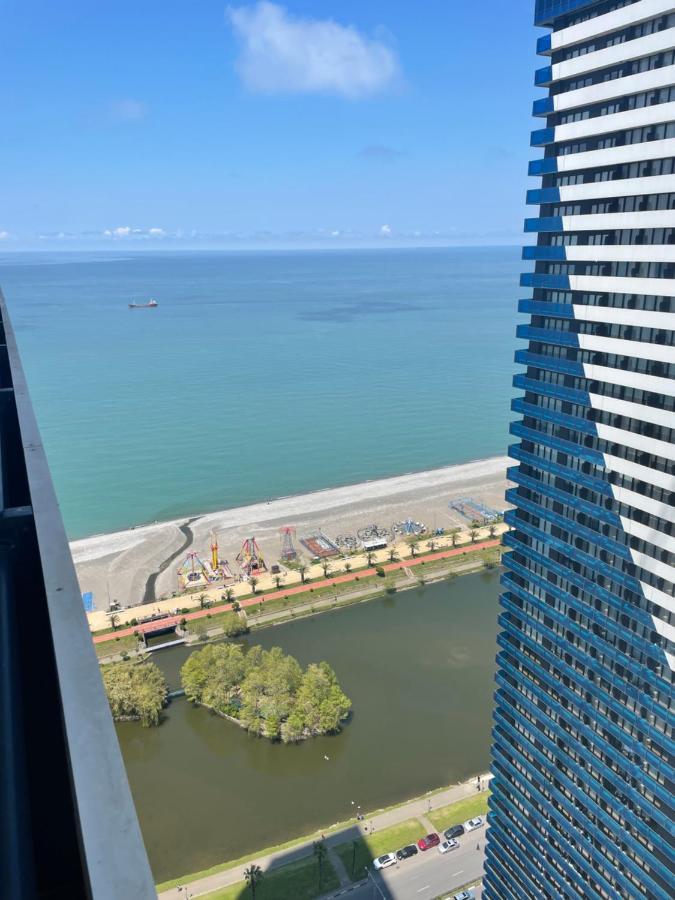 Manco Apartments Батуми Экстерьер фото